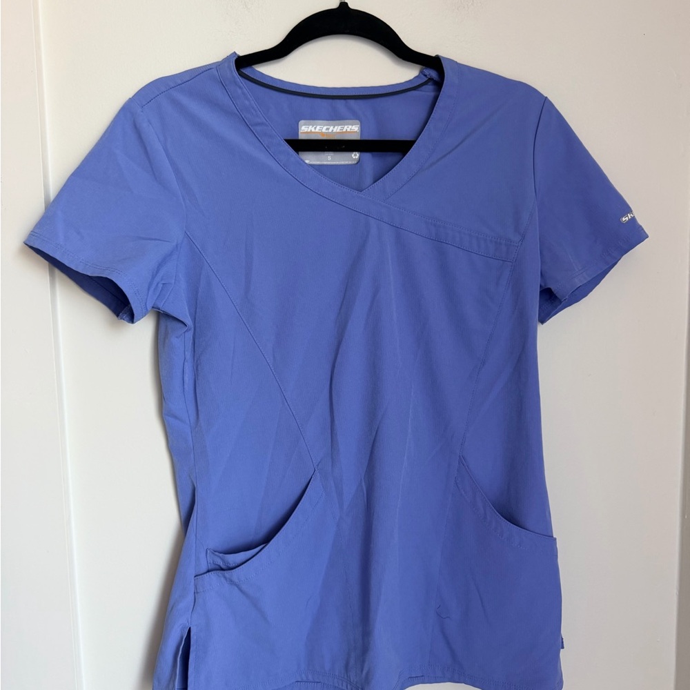 Skechers V-Neck Scrub Top & bottoms